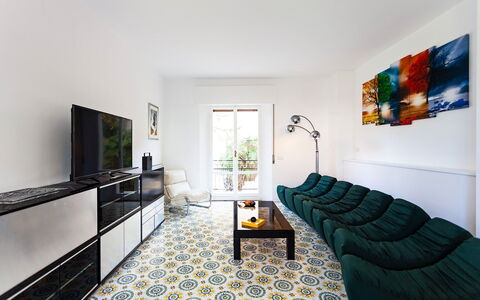 Casa Milena: Mueble, Diseño De Interiores, Piso, Suelo, Pared, Sofá, Sala, Habitación, Encendiendo, Casa