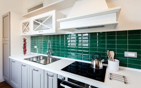 Interno Sorrentino: Cocina, Aparato De Cocina, Mostrador, Estufa De Cocina, Electrodoméstico, Diseño De Interiores, Estufa De Gas, Estufa, Estufa, Loseta