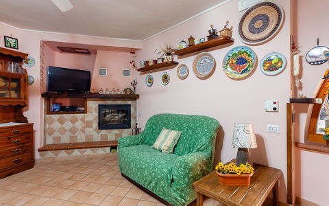 Villa Due Golfi: Mueble, Diseño De Interiores, Madera, Piso, Habitación, Suelo, Encendiendo, Casa, Sala, Marco