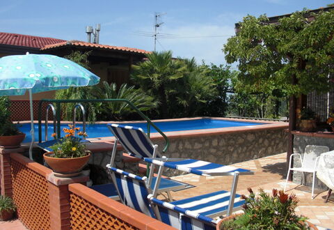 Villa Due Golfi: Mueble, Piscina, Mueble Para Exteriores, Maceta, Recurso, Silla, Sombra, Eco Hotel, Planta De Casa, Paraguas