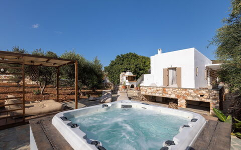 Villa Ayra: Recurso, Mueble Para Exteriores, Silla, Piscina, Sunlounger, Eco Hotel, Villa