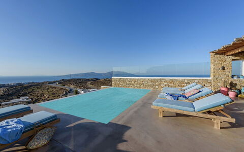 Villa Joy: Azul, Piscina, Material Compuesto, Recurso