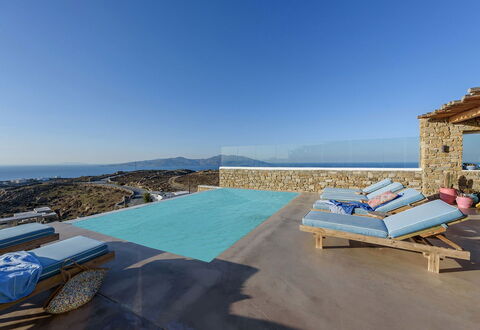Villa Joy: Azul, Piscina, Material Compuesto, Recurso