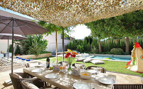Villa Amaranta: Mueble, Mueble Para Exteriores, Jardín, Silla, Sombra, Patio Interior, Eco Hotel, Recurso, Mesa Al Aire Libre
