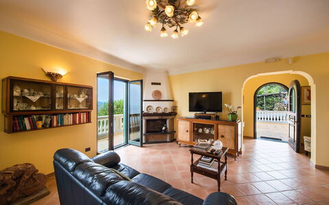 Villa Tortuga: Mueble, Diseño De Interiores, Piso, Suelo, Techo, Habitación, Madera, Encendiendo, Sala, Sofá