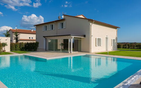 Villa Monsummano: Piscina, Recurso, Barrio Residencial, Casa, Material Compuesto, Eco Hotel, Inmuebles, Thermae, Sombra, Villa