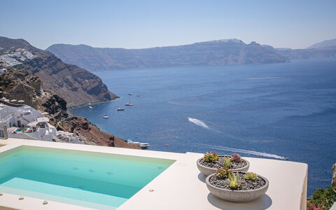 Mide: Mar, Piscina, Costa, Recurso, Villa, Bahía, Hotel, Eco Hotel, Promontorio