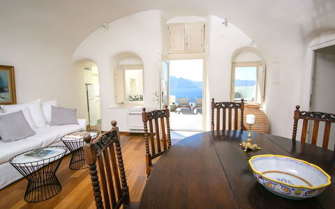 Villa Nea: Mueble, Mesa, Silla, Mar, Cocina Y Comedor Mesa, Oceano, Costa, Mesa De Café, Recurso, Comedor