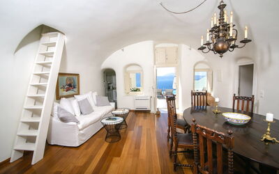 Villa Nea