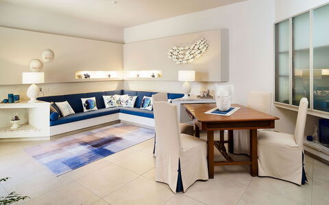 Mulberry House: Mueble, Diseño De Interiores, Piso, Suelo, Mesa, Sofá, Sala, Habitación, Casa, Textil