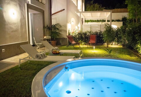Suite Plumbago: Piscina, Recurso, Diseño, Planta De Casa, Hotel, Mueble Para Exteriores, Eco Hotel, La Iluminación Del Paisaje, Patio