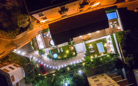 Suite Agave: Noche, Jardín, Piscina, La Iluminación Del Paisaje, Paisajismo, Recurso, Patio Interior, Patio, Yarda, Vista Panorámica