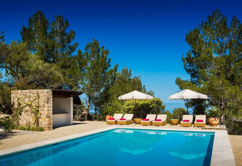 Villa Carlos: Azul, Piscina, Recurso, Sombra, Eco Hotel, Paisajismo, Villa, Mueble Para Exteriores, Casa De Campo