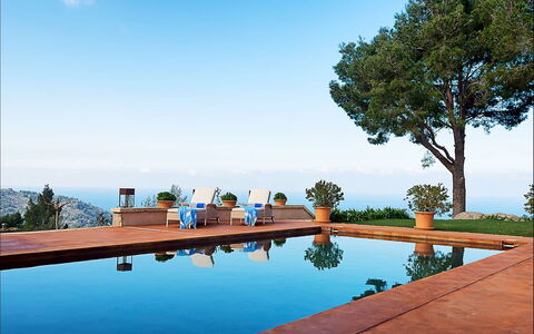 Villa Gem: Piscina, Recurso, Mar, Eco Hotel, Mueble Para Exteriores, Costa, Maceta, Ciudad De Vacaciones, Paisajismo, Sunlounger