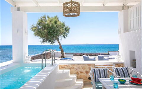 Maison Ranya: Azul, Mueble, Recurso, Mueble Para Exteriores, Mar, Silla, Costa, Sombra, Oceano, Piscina