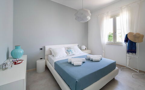 Villa Rossini: Mueble, Diseño De Interiores, Habitación, Cama, Suelo, Piso, Textil, Casa, Habitación, Lecho