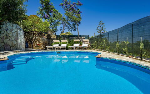 Casa Sally: Piscina, Azul, Recurso, Mueble Para Exteriores, Material Compuesto, Eco Hotel, Sombra, Ciudad De Vacaciones, Paisajismo, Thermae