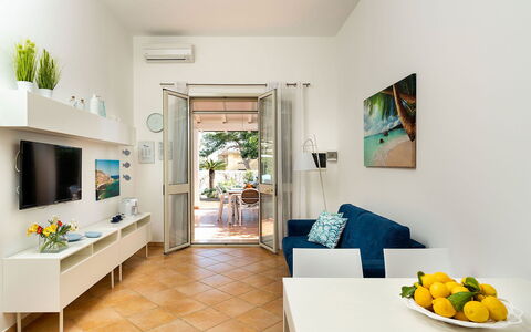 Stella Marina: Diseño De Interiores, Piso, Mueble, Suelo, Habitación, Departamento, Casa, Sala, Techo, Sofá