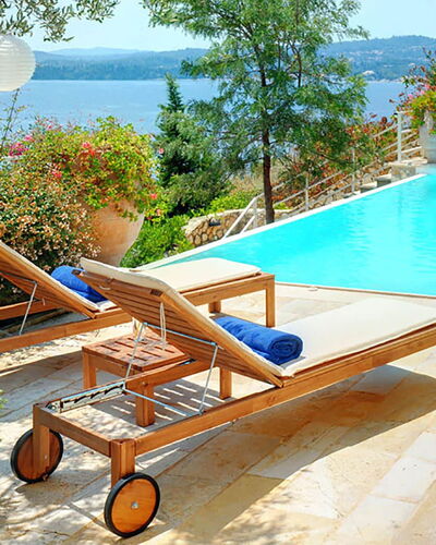 Red Villa