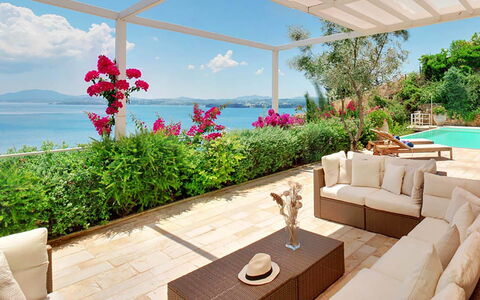 Villa Aspro: Mueble, Recurso, Mueble Para Exteriores, Silla, Eco Hotel, Jardín, Sombra, Maceta, Planta De Casa