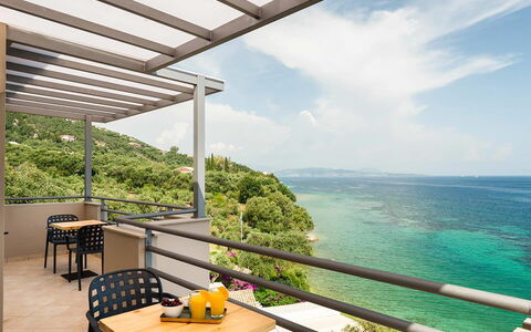 Villa Eftychia: Balcón, Mueble Para Exteriores, Eco Hotel, Recurso, Balneario, Pretil