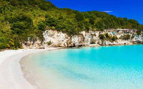Villa Treasure: Azul, Cuerpo De Agua, Costa, Costeras Y Los Accidentes Geográficos Oceánico, Playa, Klippe, Apuntalar, Verano, Promontorio, Mar