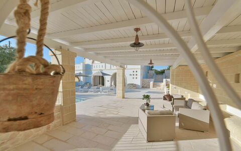 Masseria Ostuni: Sombra, Diseño, Loseta, La Luz Del Día, Villa, Hotel, Piscina
