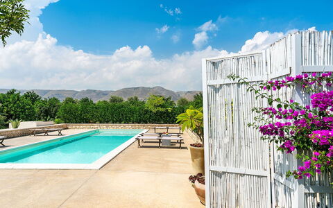 Villa Orangella: Piscina, Recurso, Eco Hotel, Mueble Para Exteriores, Sombra, Hotel, Ciudad De Vacaciones, Villa, Hacienda, Estructura Al Aire Libre