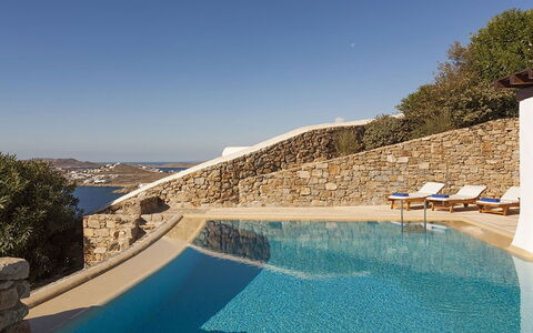 Villa Persephone: Azul, Piscina, Recurso, Villa, Ciudad De Vacaciones