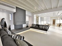 Villa Ivory