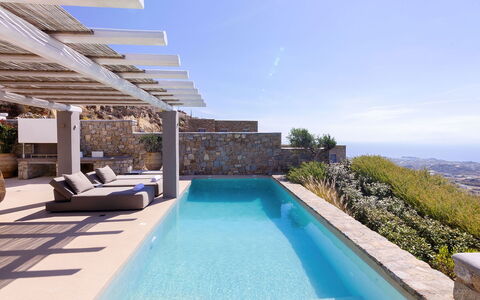 Villa Blue Moon: Azul, Piscina, Recurso, Mueble Para Exteriores, Eco Hotel, Villa, Hotel, Zona Tropical, Ático, Ciudad De Vacaciones