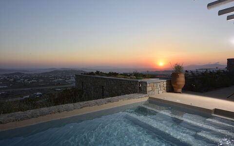 Villa Blue Moon: Oscuridad, Noche, Piscina, Villa