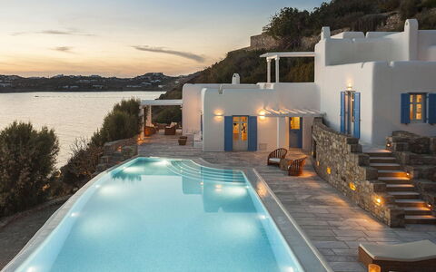Villa Pinta: Azul, Agua, Cuerpo De Agua, Piscina, Costeras Y Los Accidentes Geográficos Oceánico, Costa, Recurso, Mar, Eco Hotel