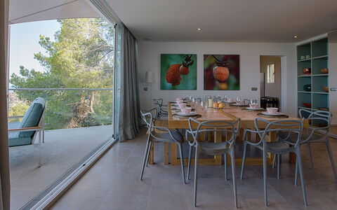 Baloo: Mueble, Silla, Diseño De Interiores, Cocina Y Comedor Mesa, Mesa, Madera, Piso, Comedor, Suelo, Techo