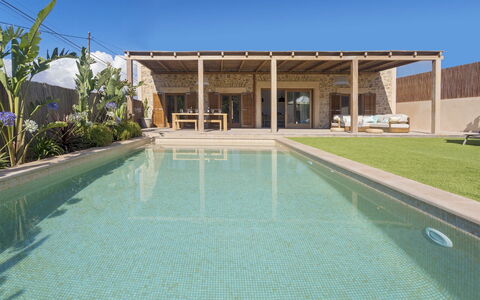 Villa Allegra: Piscina, Recurso, Material Compuesto, Inmuebles, Sombra, Eco Hotel, Patio, Mueble Para Exteriores, Hacienda, Villa