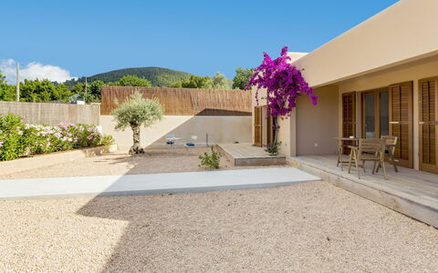Villa Allegra: Arquitectura, Barrio Residencial, Casa, Jardín, Sombra, Paisajismo, Hormigón, Inmuebles, Losa, Patio