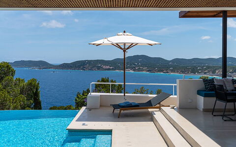 Villa Tagada: Agua, Mueble Para Exteriores, Recurso, Piscina, Silla, Mar, Sombra, Eco Hotel, Sunlounger, Hotel