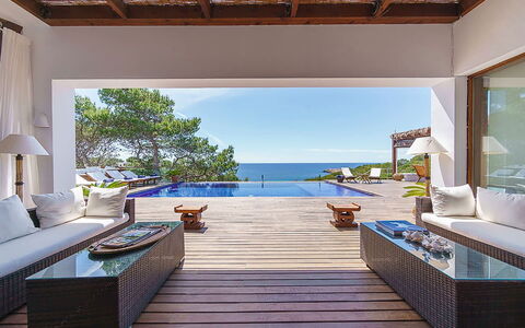 Villa Francisca: Mueble, Recurso, Silla, Piso, Mueble Para Exteriores, Suelo, Suelos De Madera, Cubierta, Eco Hotel, Piscina