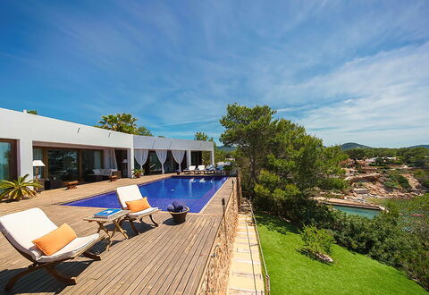 Villa Francisca: Piscina, Recurso, Eco Hotel, Villa, Hotel, Sunlounger, Ciudad De Vacaciones, Mueble Para Exteriores