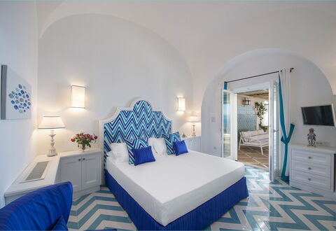 Villa Melissa: Azul, Mueble, Recurso, Hotel, Silla, Piscina, Ciudad De Vacaciones, Eco Hotel, Villa, Hotel Boutique