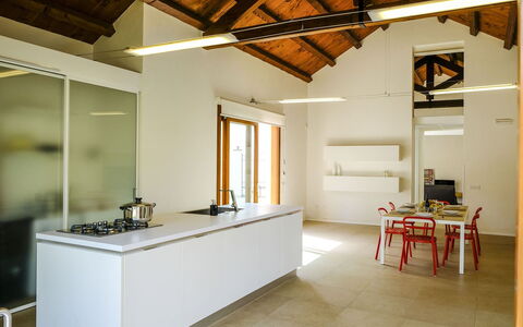 Villa Adriana: Diseño De Interiores, Piso, Madera, Techo, Suelo, Cocina, Mostrador, Arquitectura, Mueble, Encendiendo