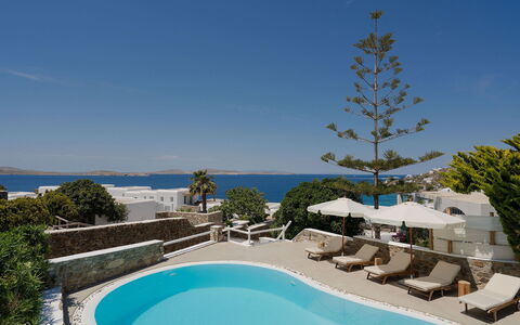 Villa Ioan: Recurso, Costeras Y Los Accidentes Geográficos Oceánico, Mar, Piscina, Costa, Oceano, Mueble Para Exteriores, Apuntalar, Hotel