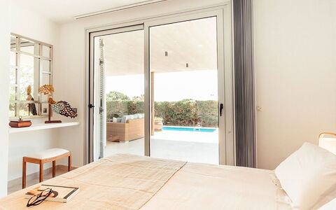 Villa Neper: Diseño De Interiores, Mueble, Madera, Piso, Suelo, Casa, Habitación, Puerta, Encendiendo, Cama