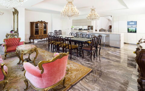 Blue Star Villa: Diseño De Interiores, Piso, Suelo, Mueble, Techo, Encendiendo, Silla, Lámpara, Candelabro, Sala