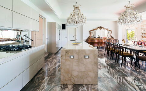 Blue Star Villa: Diseño De Interiores, Piso, Suelo, Techo, Mueble, Casa, Cocina, Lámpara, Loseta