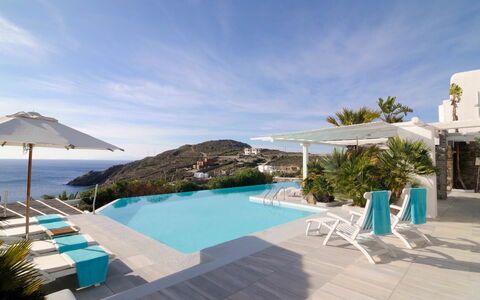 Villa Rocky: Azul, Piscina, Recurso, Eco Hotel, Ocio, Thermae, Villa, Inmuebles, Mueble Para Exteriores