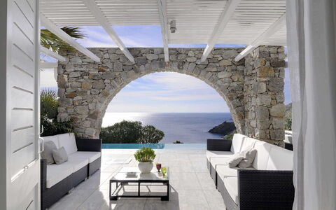 Villa Rocky: Mueble, Piso, Sofá, Silla, Suelo, Diseño De Interiores, Casa, Sala, Mueble Para Exteriores