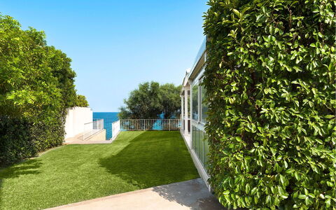 Villa Sea Star: Arbusto, Jardín, Sombra, Cobertura, Césped, Paisajismo, Yarda, Inmuebles, Cerca, Villa