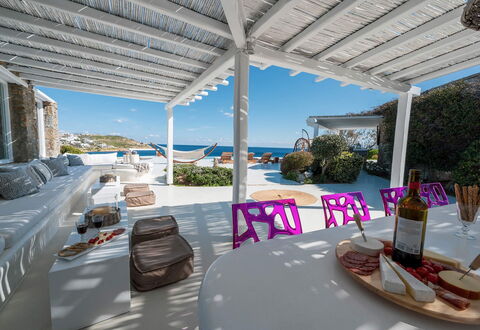 Seaside Villa: Recurso, Casa, Mueble Para Exteriores, Inmuebles, Eco Hotel, Piscina, Villa, Silla, Patio, Hotel