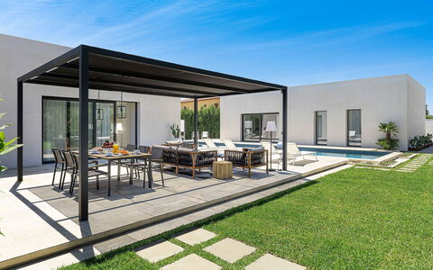 Villa la Isla: Jardín, Estructura Al Aire Libre, Patio, Paisajismo, Pérgola, Sombra, Patio, Mueble Para Exteriores, Diseño, Yarda